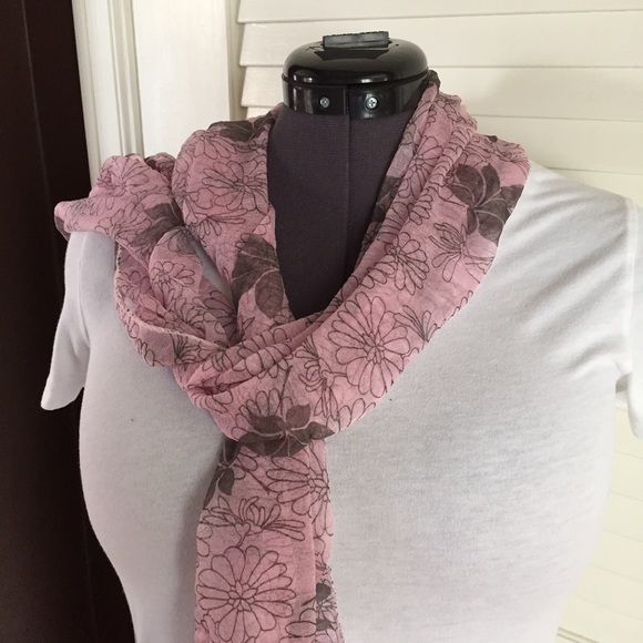 Scarf - Picture 2 of 4