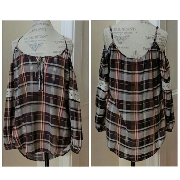 Cold shoulder plaid top Blouse Eggplant NWT - Picture 5 of 5