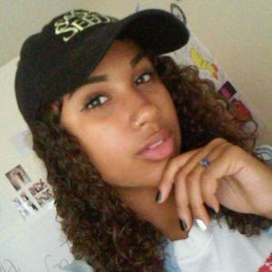 Meet your Posher, Claire