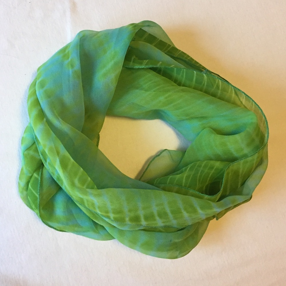 Scarf - Picture 2 of 4