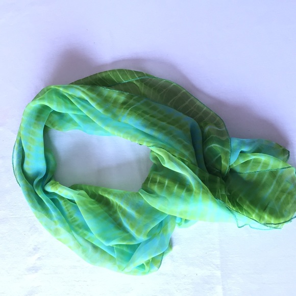 Scarf - Picture 3 of 4
