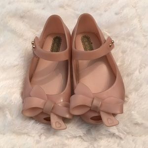 Mini Melissa, pale pink/nude size 6.