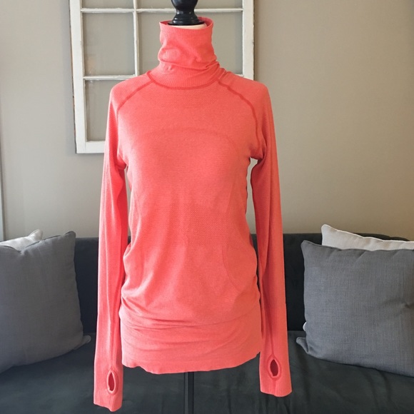 Lululemon Swiftly Tech Long Sleeve Turtleneck