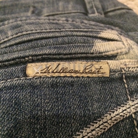 Like New! William Rast skinny straight leg size 27