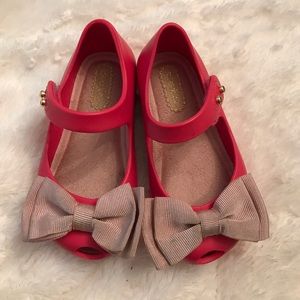 Mini Melissa hot pink size 6