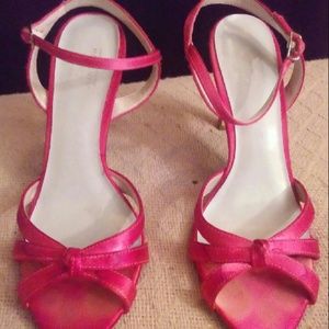 Gently Used Unforgettable Moments Open Toed Pink H