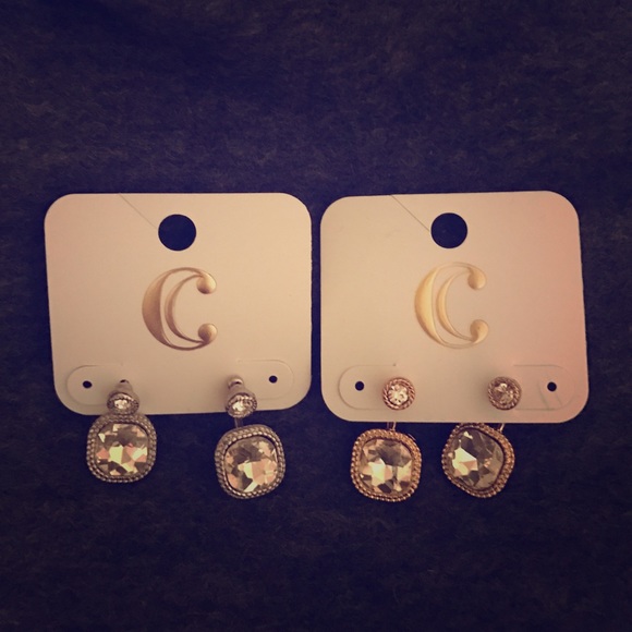 Earrings - Picture 1 of 1