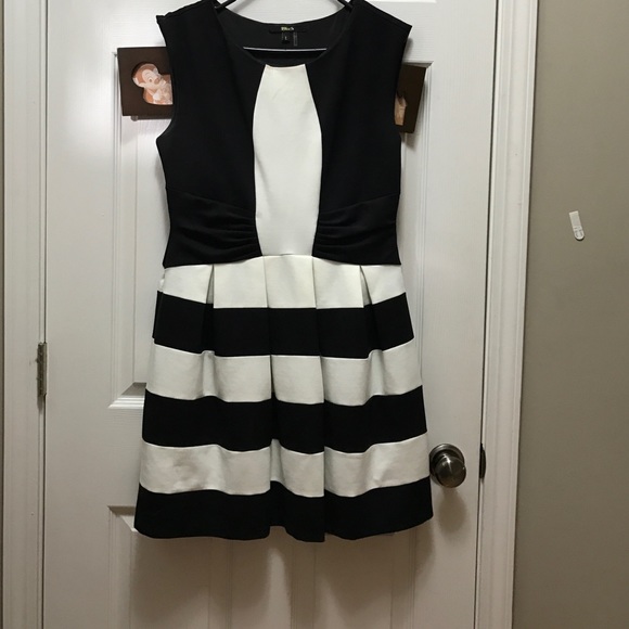 Boutique Label "Black" - Picture 1 of 2