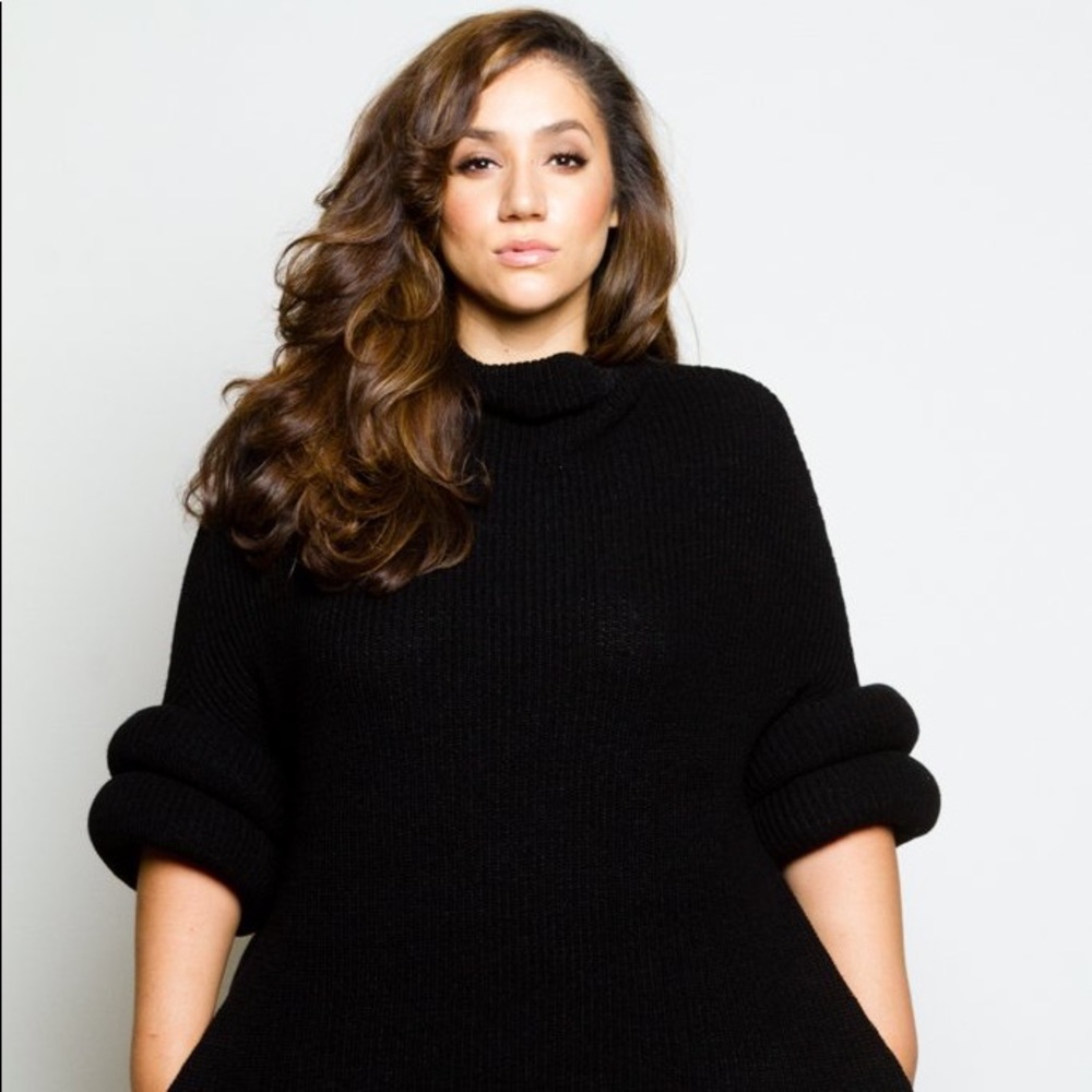 Meet your Posher, Erica - Picture 2 of 3