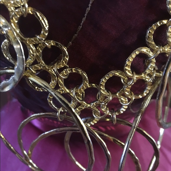 Necklace - Picture 2 of 3