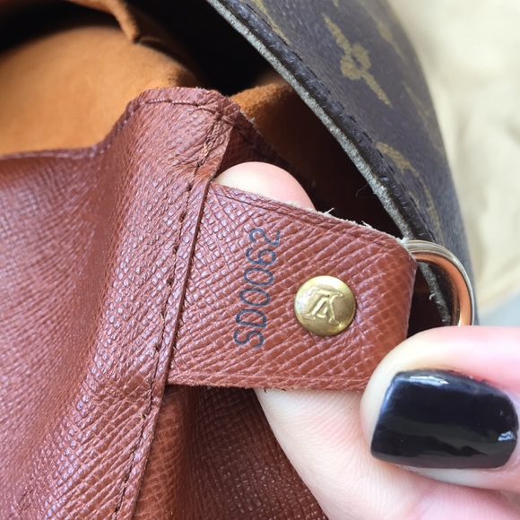 Louis Vuitton shoulder bag - Picture 3 of 4