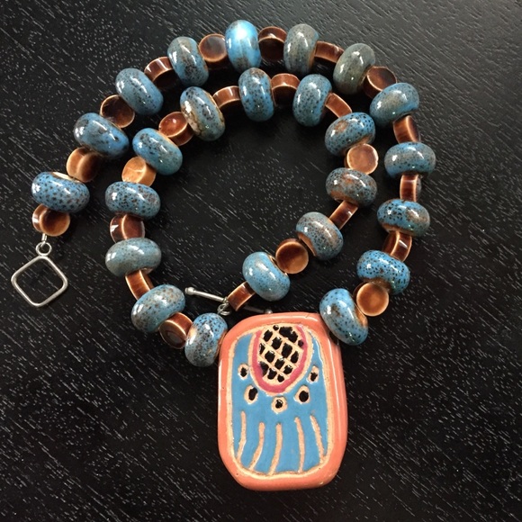 Ceramic pendant necklace