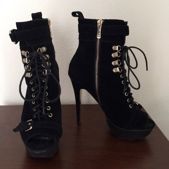 Bebe Booties - Picture 3 of 4