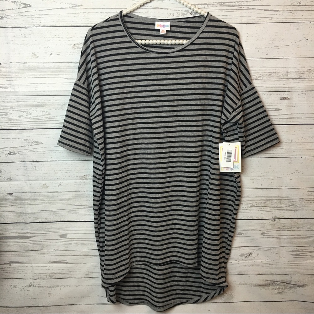 ❤️Lularoe gray and black Irma❤️