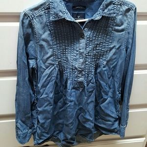 Jegging fit denim shirt