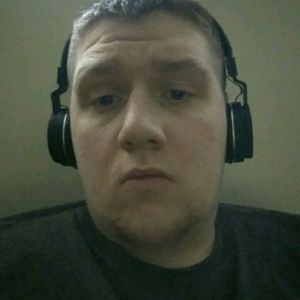 Meet your Posher, Devin