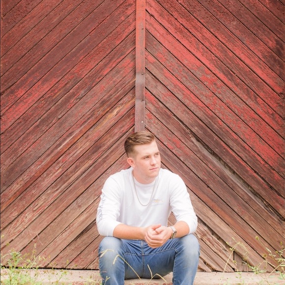 Meet your Posher, Tyler - Picture 1 of 1