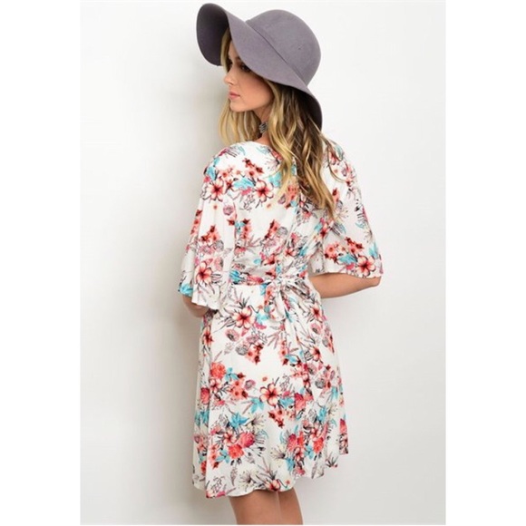 LAST❣️Boho Floral Flutter Sleeve Tie Back Dress - Picture 2 of 3