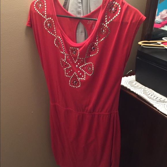 Dresses - Picture 4 of 4