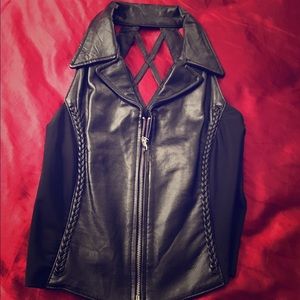 Great 100%leather vest for my Harley girls.