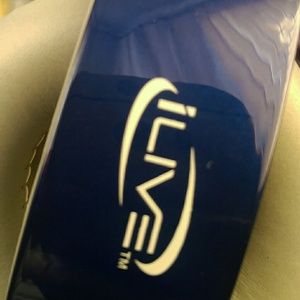 Meet your Posher, Wendell