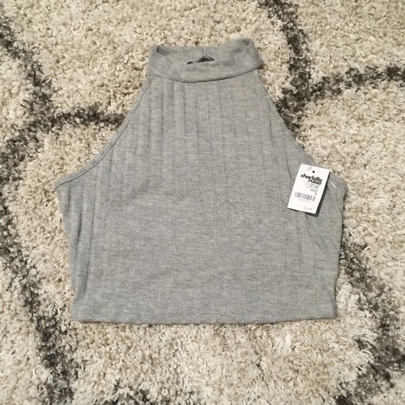 Gray Ribbed Crop Top - Picture 2 of 3