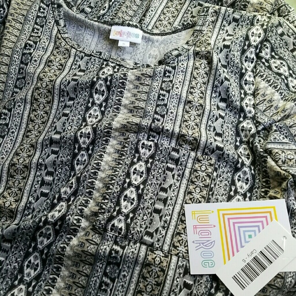 ❌SOLD❌S Carly Lularoe- USA Made! - Picture 2 of 4