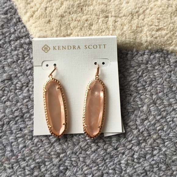 Kendra Scott rose gold earrings