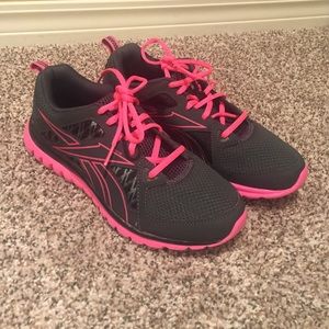 Reebok women's tennis shoes