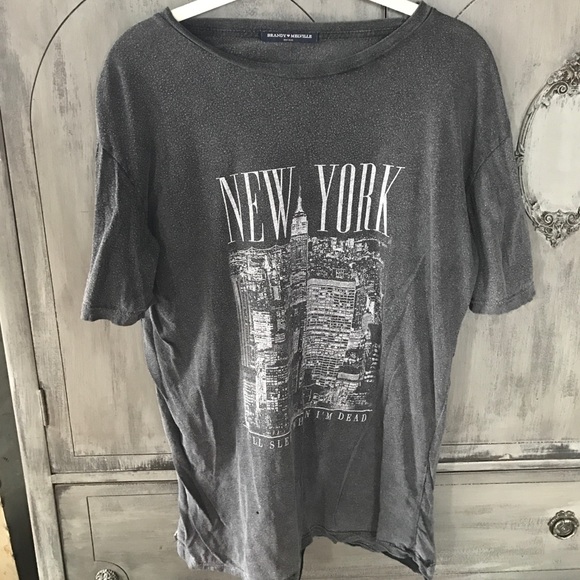 Distressed vintage brandy Melville tee - Picture 1 of 2