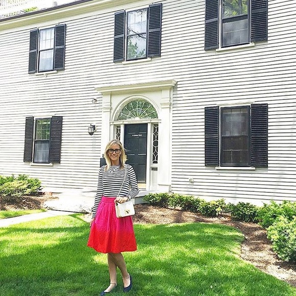 Meet your Posher, Chanel - Picture 3 of 6