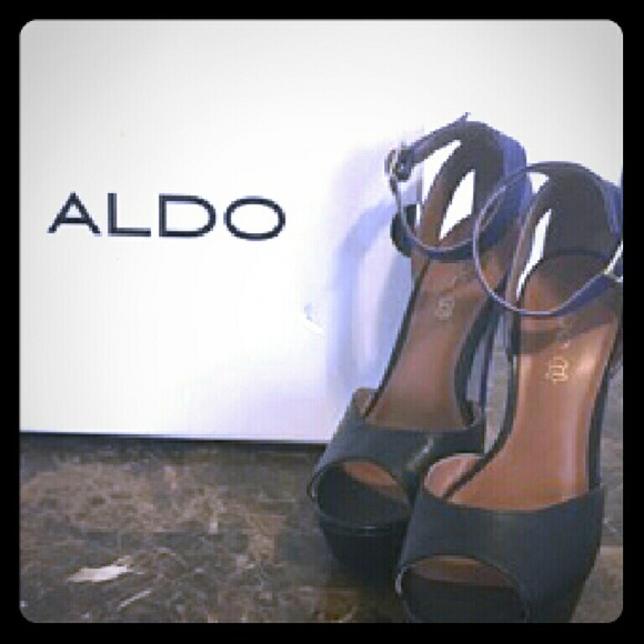 Aldo black and blue open toe sandals
