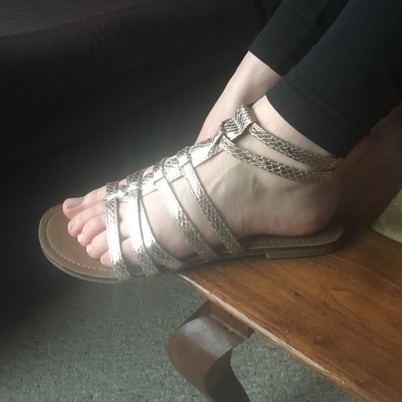 Aeropostale gladiator sandals