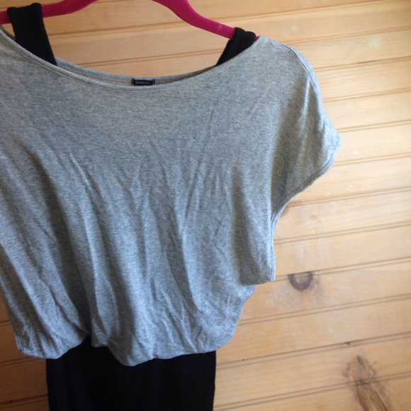 One piece dress - Picture 2 of 2