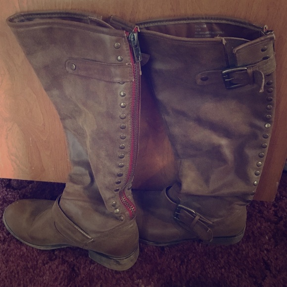 Steve Madden boots.