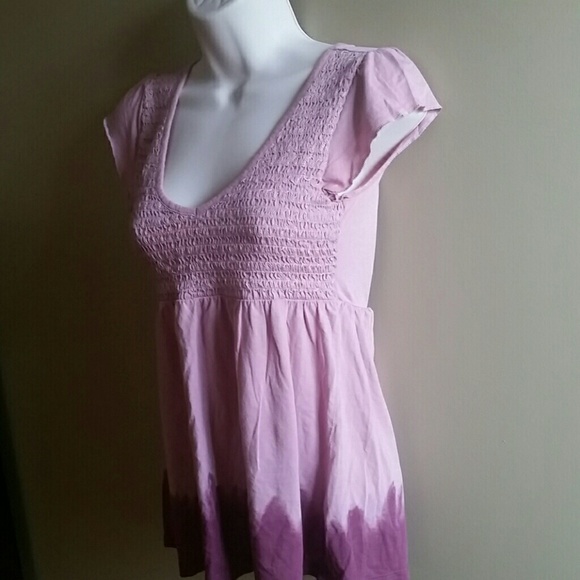 Beautiful Top. - Picture 3 of 4