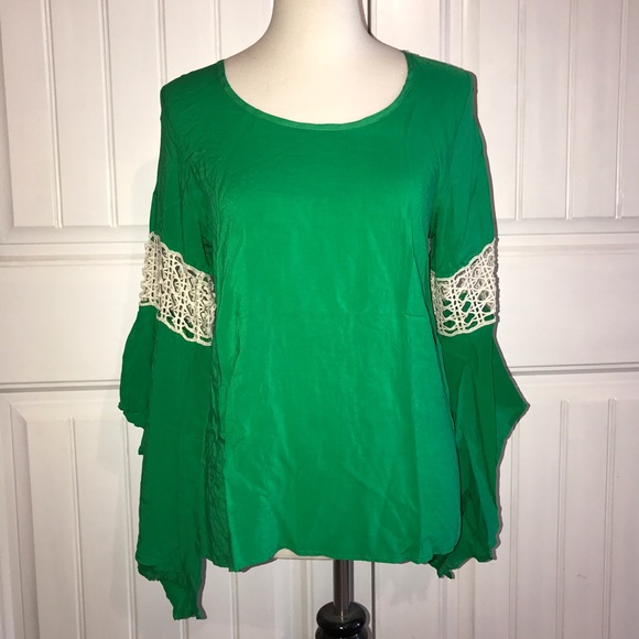 Altar'd State blouse