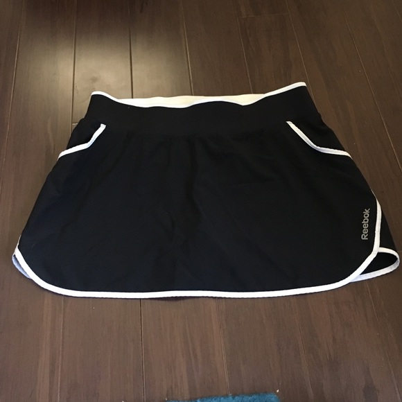 TENNIS/GOLF SKORT