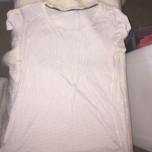 Lululemon shirt sleeve tee