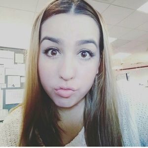 Meet your Posher, Cindy