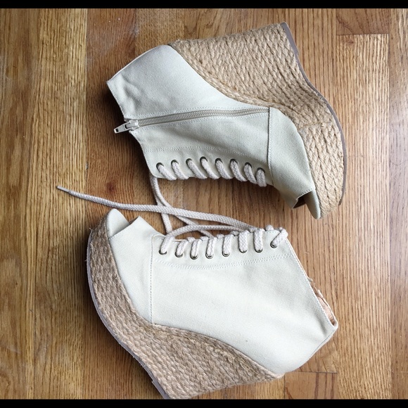 Aldo Peep Toe Wedge Sandals - Picture 1 of 2