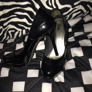 Black heels