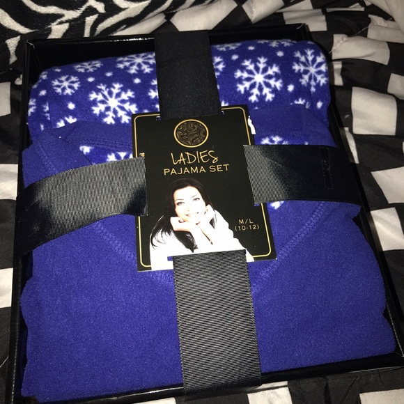Never used sleeping set