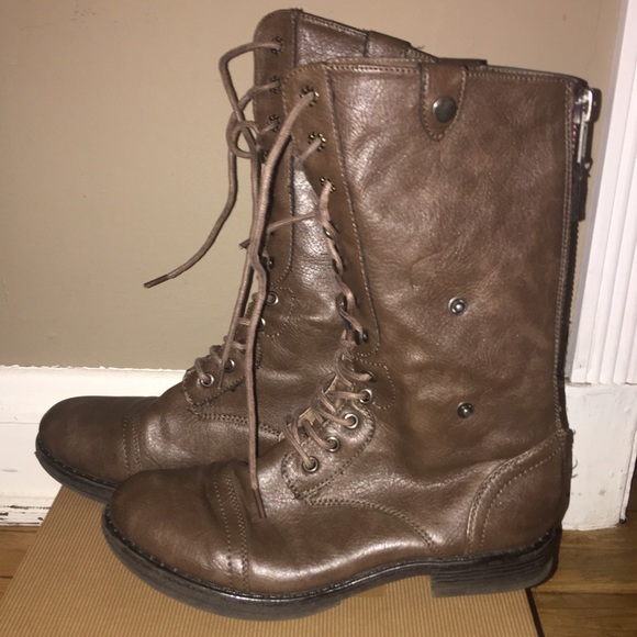 Boots - Picture 2 of 3