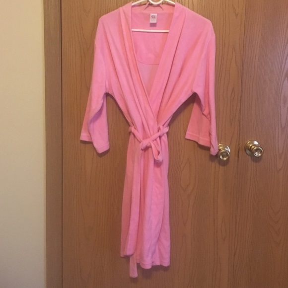 Pink terry cloth bath robe