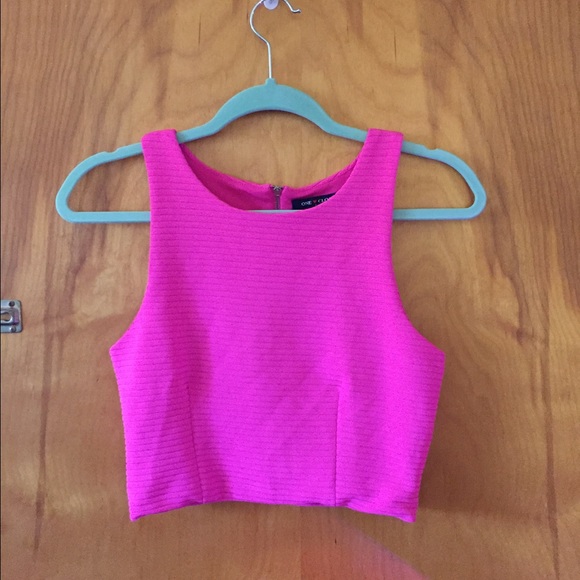 Final sale! Pink Crop Top