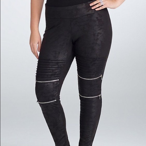 torrid Pants - 💋Torrid Coated Jeggings💋