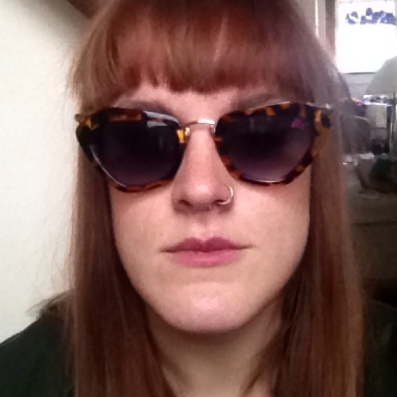 Betsy Johnson tortoise sunnies in Kate Spade case