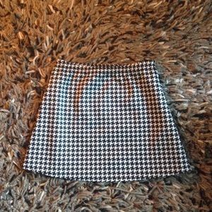 Monochrome skirt