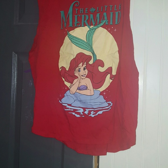Little Mermaid tank - Picture 2 of 2